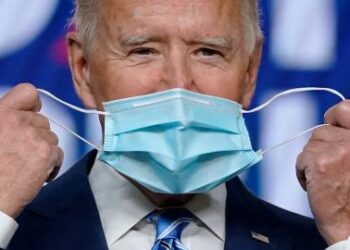 Biden Pushes for New COVID Vaccine 'That Works', Critics Warn of Lockdowns and 'Alarmist Tactics'