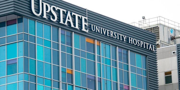 Right on Cue: NY Hospital Reinstates Mask Mandates as Media Plays up New COVID Variant