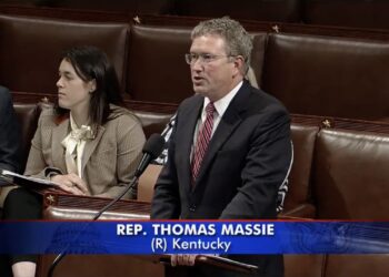 HORRIFYING: Rep. Thomas Massie Exposes Taxpayer-Funded “Transgenic Edible Vaccines” Which Turns Edible Plants Like Lettuce and Spinach Into mRNA Vaccine Factories to Replace mRNA Shots (VIDEO)