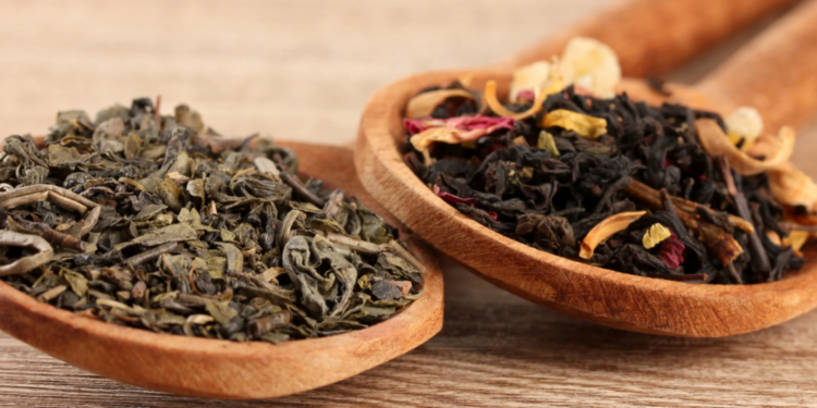 Study Finds Black and Green Tea Effective Against Omicron Subvariants of COVID-19