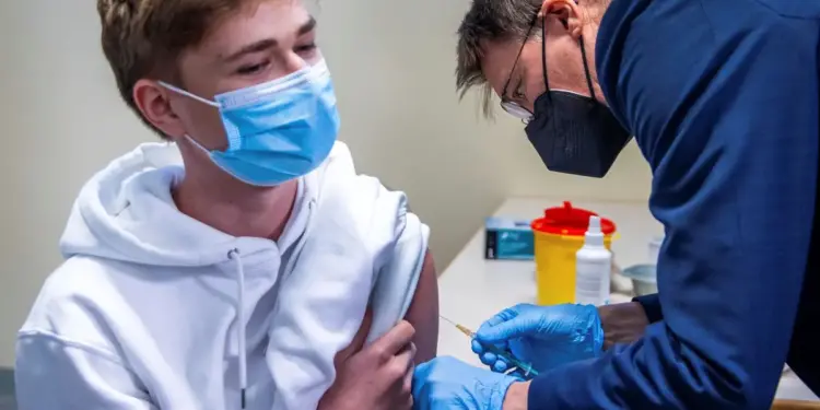 Sore Arm After COVID-19 Vaccine: Potential Sign of Serious Complication, Warns Doctor