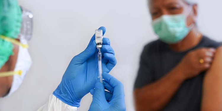 FDA and CDC Officials Acknowledge that Vaccinated Individuals Can Still Transmit Disease