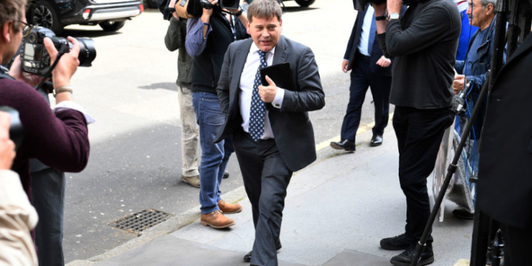 A British MP’s Battle to Hold the Government Accountable for its COVID-19 Response: An Inside Look (VIDEO)