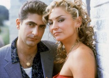 The Opinion of 'Sopranos' Star Drea de Matteo on Hollywood as a 'Cesspool' and the Role of OnlyFans in Her Career Recovery after Being Blacklisted for Vaccine Refusal.
