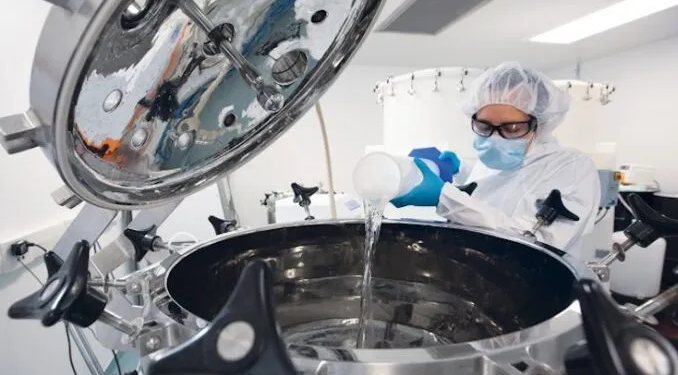 Study Finds Evidence of mRNA Vaccines Fusing Into Human DNA